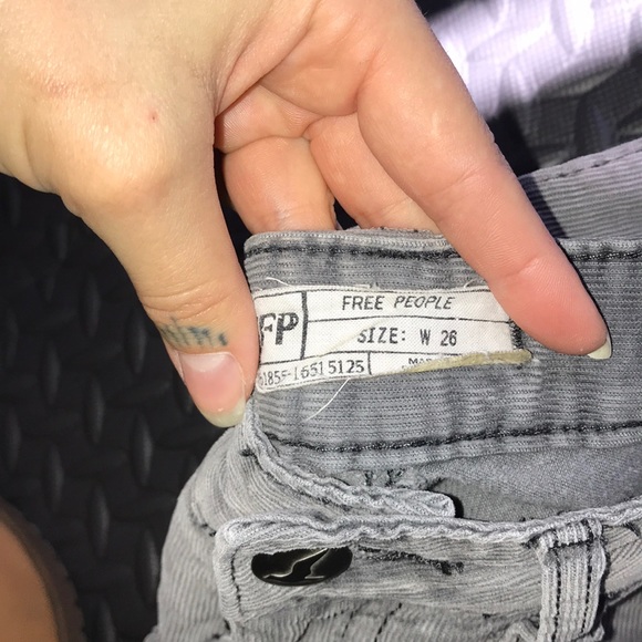 Free People Grey Corduroy Jean pants Size 26 - Picture 7 of 10